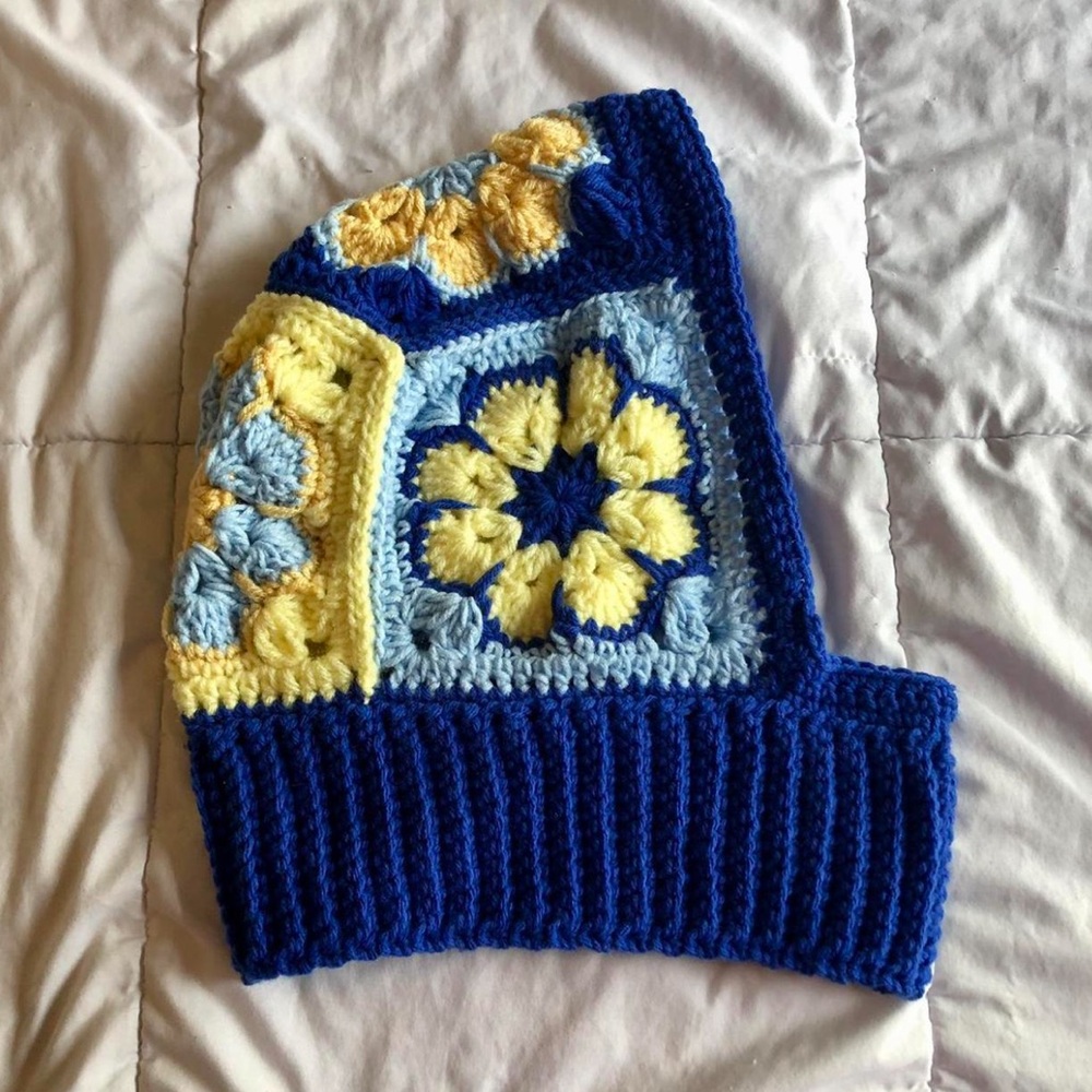 crochet blue and yellow african flower granny square balaclava HANDMADE - Picture 5 of 6
